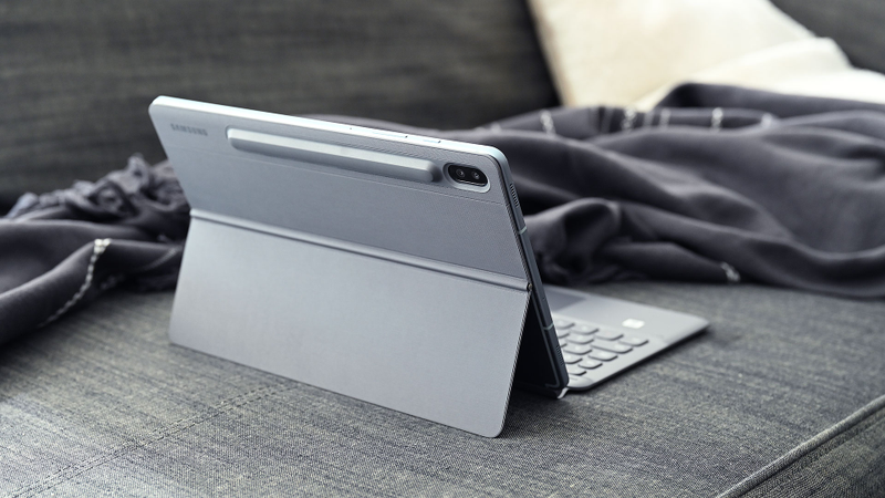 Illustration for article titled Samsung Galaxy Tab S6 Review: The Last of a Dying Breed